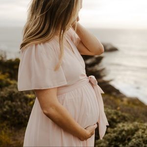 Light Pink Chiffon Short Sleeve Maternity Maxi Dress